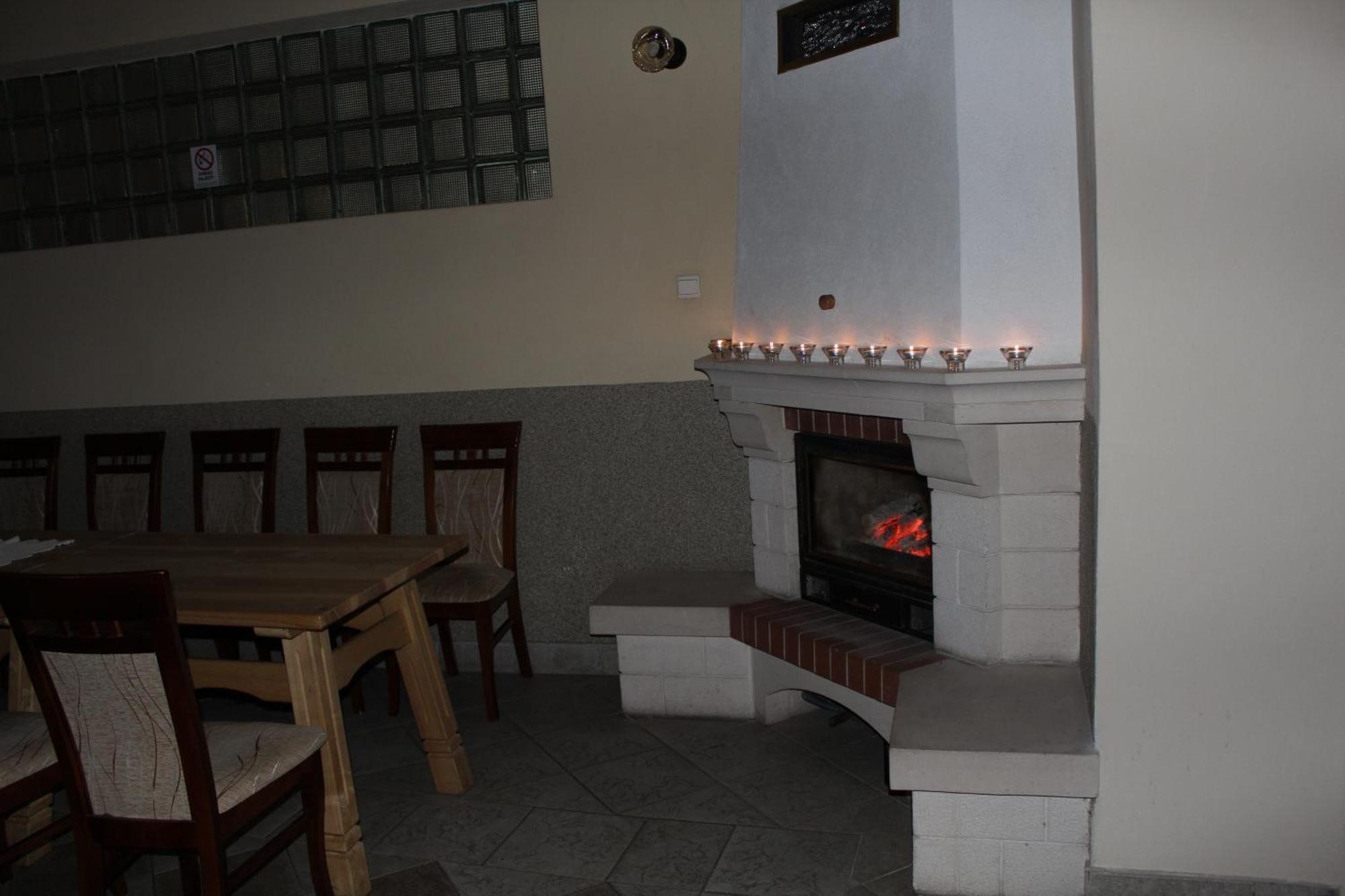 Penzion Lucs Heľpa Εξωτερικό φωτογραφία